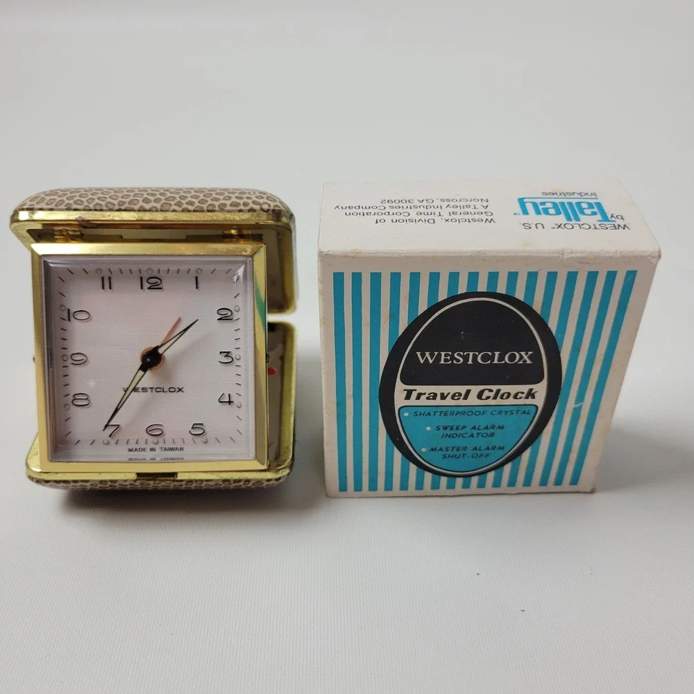 Westclox Travette II Vintage Travel Alarm Clock 44220 Tan Luminous Case Box 1981